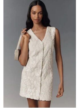 Sunday In Brooklyn Ivory Sequined Sleeveless V-Neck Shift Cocktail Party Dress